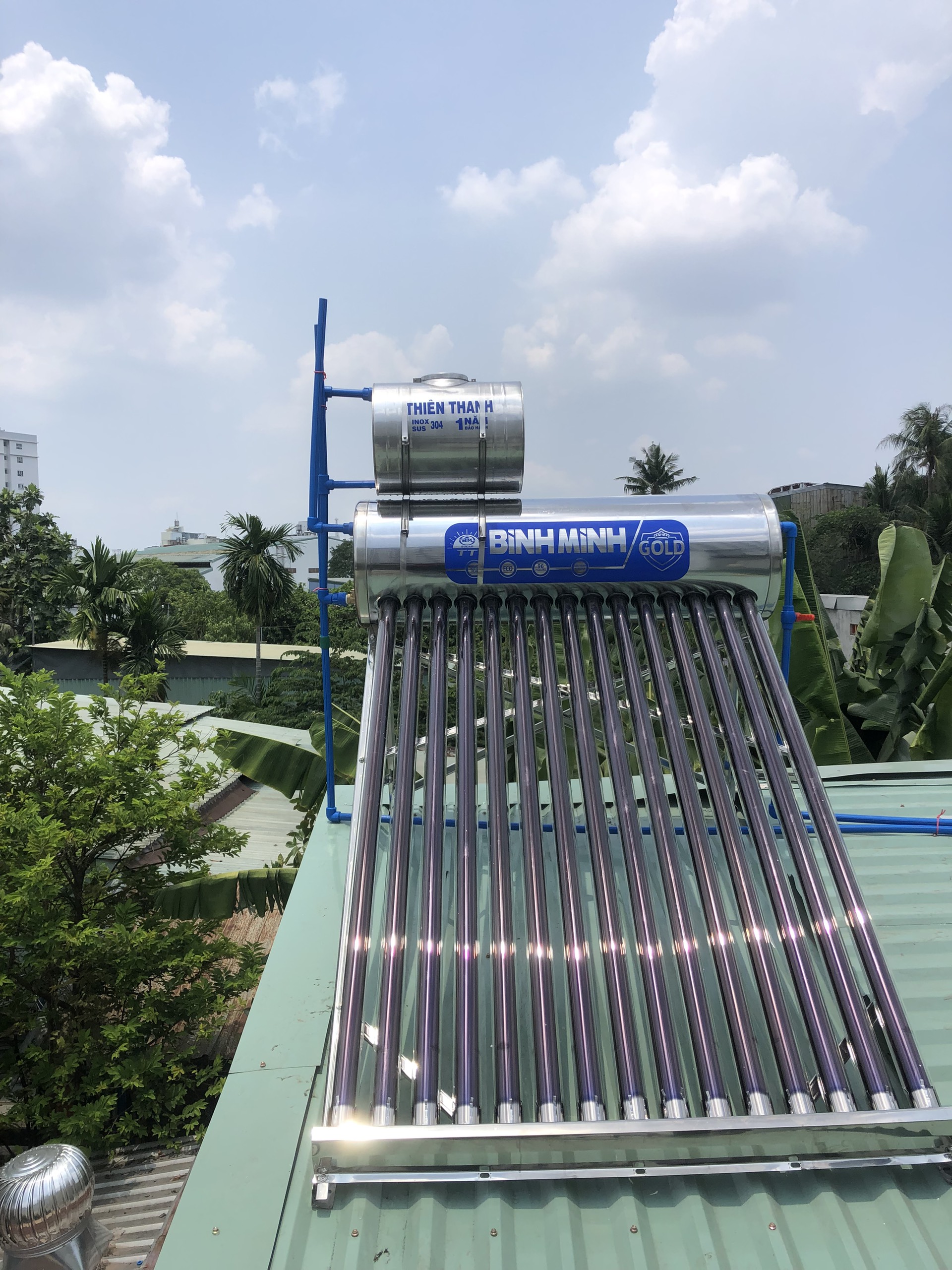 Máy nước nóng năng lượng mặt trời nhỏ nhất dung tích bao nhiêu 4 Máy nước nóng năng lượng mặt trời Bình Minh