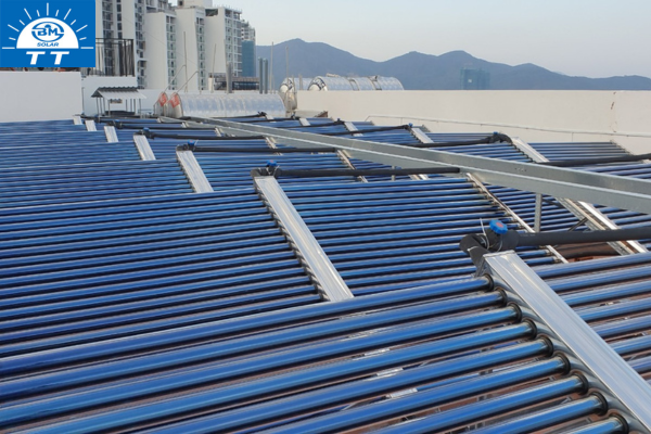 Máy nước nóng năng lượng mặt trời nhỏ nhất dung tích bao nhiêu 5 Máy nước nóng năng lượng mặt trời công nghiệp